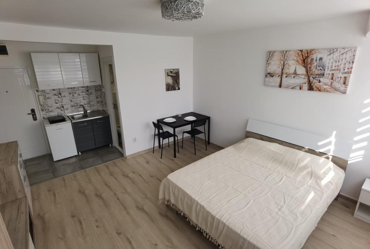 Апартаменты Apartman Lena Banovo Brdo Белград Экстерьер фото