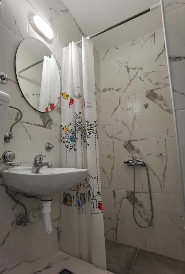 Апартаменты Apartman Lena Banovo Brdo Белград Экстерьер фото