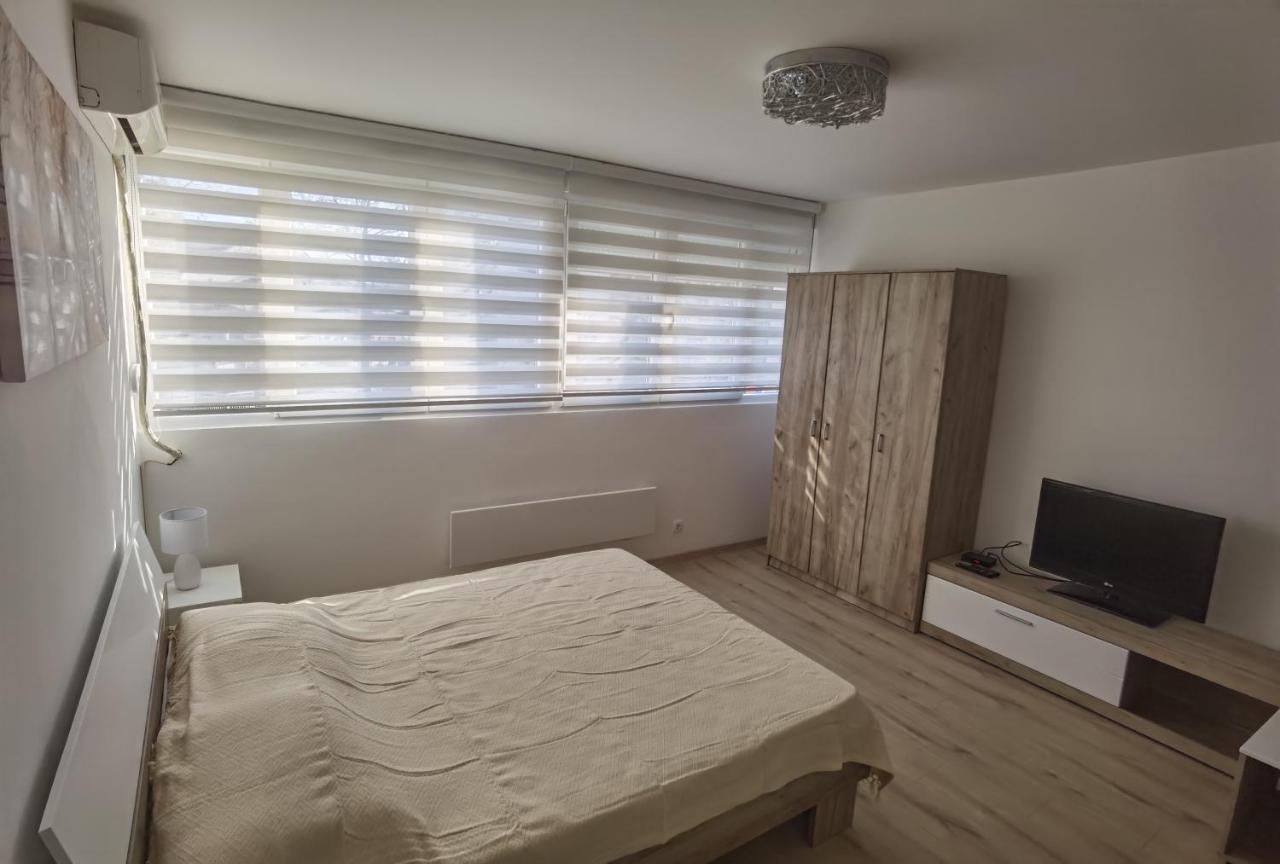 Апартаменты Apartman Lena Banovo Brdo Белград Экстерьер фото